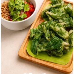 ยำใบเหลียงกรอบ