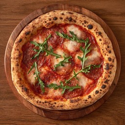 พิซซ่าเปปเปอร์โรนีร็อกเก็ต