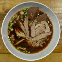 ลิ้มเป็ดพะโล้