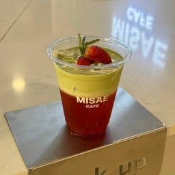 Strawberry Matcha Cloud