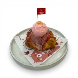 ปังฉ่ำสตอเบอรี่ นม +ไอศครีมสตอร์ เบอรี่