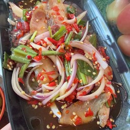 ยำนัวคอหมูย่าง