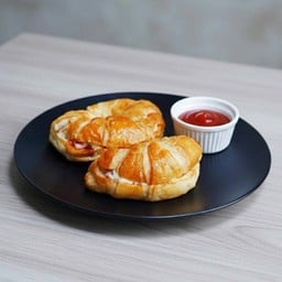 ครัวซ็อง  แฮมชีสลาวา ( 2 ชิ้น/ชุด )