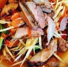 ตำไทยใส่หมูย่าง