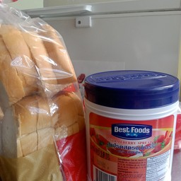 ขนมปังปิ้งสตอเบอรี่