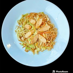 มาม่า ผัดไส้กรอกไก่