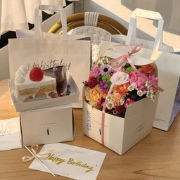 Mini Birthday Set With Bloom