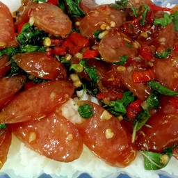 กระเพราหมูสับ+กุนเชียง