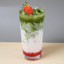 Iced Matcha Strawberry