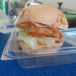 แฮมเบอร์เกอร์ไก่ทอดซอสฉ่ำๆ