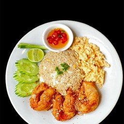 ข้าวผัดไข่ขยี้กุ้ง