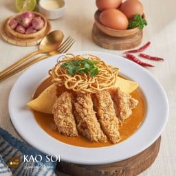 ข้าวห่อไข่หน้าไก่ทอดราดซอสครีมข้าวซอย