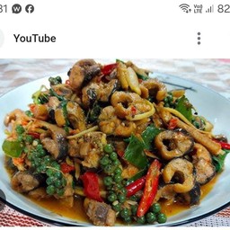 ผัดเผ็ดปลาไหล