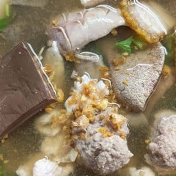 ร้านต้มเลือดหมู (เจ็กเซ็ง) ซอยลูกหลวง14 -