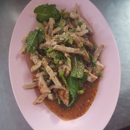 น้ำตกหมู