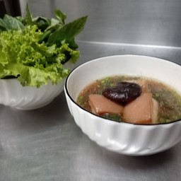 สามชั้นต้มซีอิ้ว