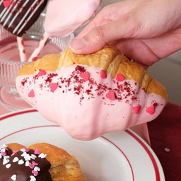 ครัวซองต์แครนเบอร์รี่ครีมชีส