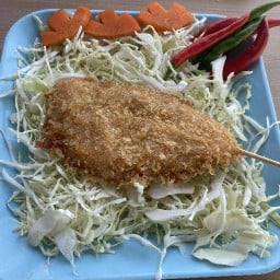 ป้ามาลีลูกชิ้นทอด /ข้าวเหนียว/ไก่ทอด