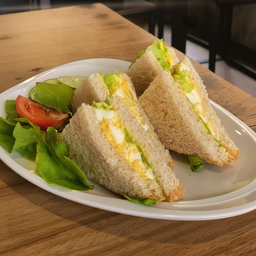 แซนวิซไข่กวนใจ