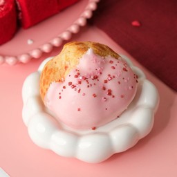 ชูครีมสตรอว์เบอร์รี