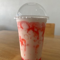 นมสตอเบอนี่