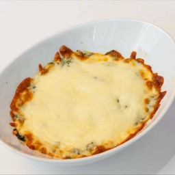 ผักโขมอบชีส