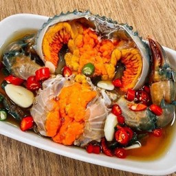 ปูไข่ดองน้ำปลา  S [น้ำหนักเฉพาะปู 190-200 กรัม]