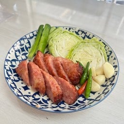 คุณศรีแหนมเนือง ข้าวเกรียบปากหม้อ กุ้งเผา รามคำแหง 24