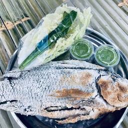 ปลาเผาน้ำจิ้มซีฟู้ด โกดังลาภ