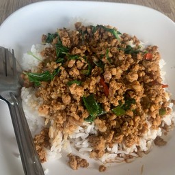 กะเพราหมูสับ