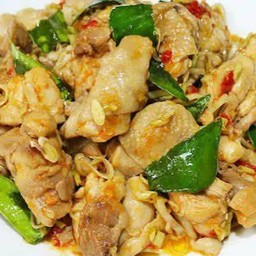 ไก่อปหม้อ..น้ำคลุกคลิกแบบอีสาน