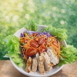 สลัดอกไก่พริกไทยดำ