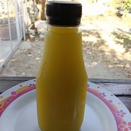ร้านแตงโมและผลไม้ปอกสด