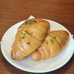 ชิโอะปังเนยกระเทียม