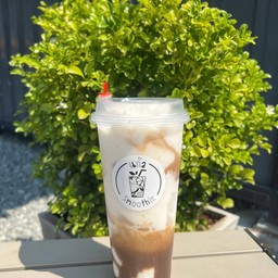 กาแฟมะพร้าวนมสดปั่น