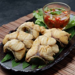 เนื้อปลากะพงทอดน้ำปลา