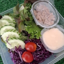 สลัดผักออแกนิค+ทูน่า