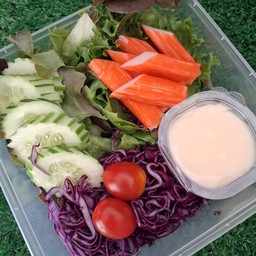 สลัดผักออแกนิค+ปูอัด