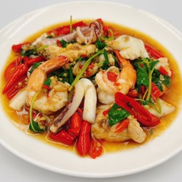 ผัดกระเพราทะเล