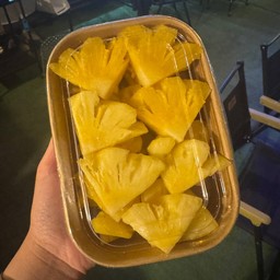 สับปะรด ปอก