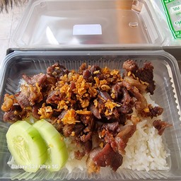 เนื้อทอดกระเทียม