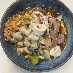 ยำหลายใจ เลือกทะเลได้3อย่างไม่รวมแซลม่อน