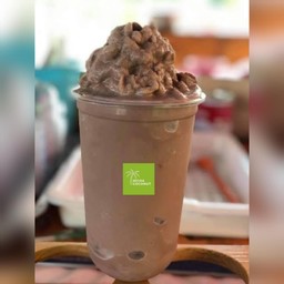 น้องณิชา มะพร้าวปั่นนมสด ณ.ชลบุรี