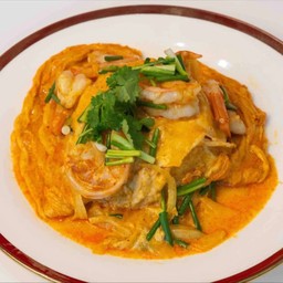 ข้าวหน้ากุ้งผัดผงกะหรี่