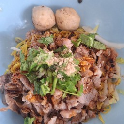 ก๋วยเตี๋ยวแห้ง