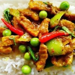 ปทัตตา  เอ๋ กะ นุช