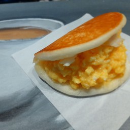 เปาย่างเนยออมเล็ตฮอกไกโดชีส