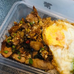 หมูย่างคั่วพริกกระเทียม