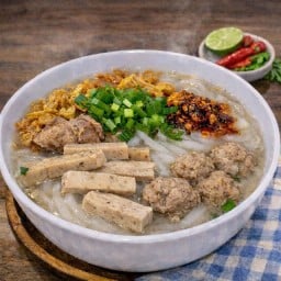 [อร่อยซ่ากับโค้ก] ก๋วยจั๊บญวน +  โค้ก ไม่มีน้ำตาล (ขวด)