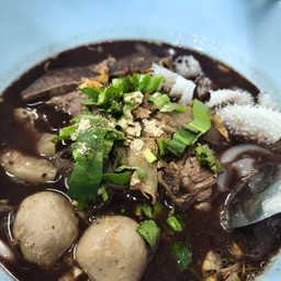 ก๋วยเตี๋ยวเนื้อ